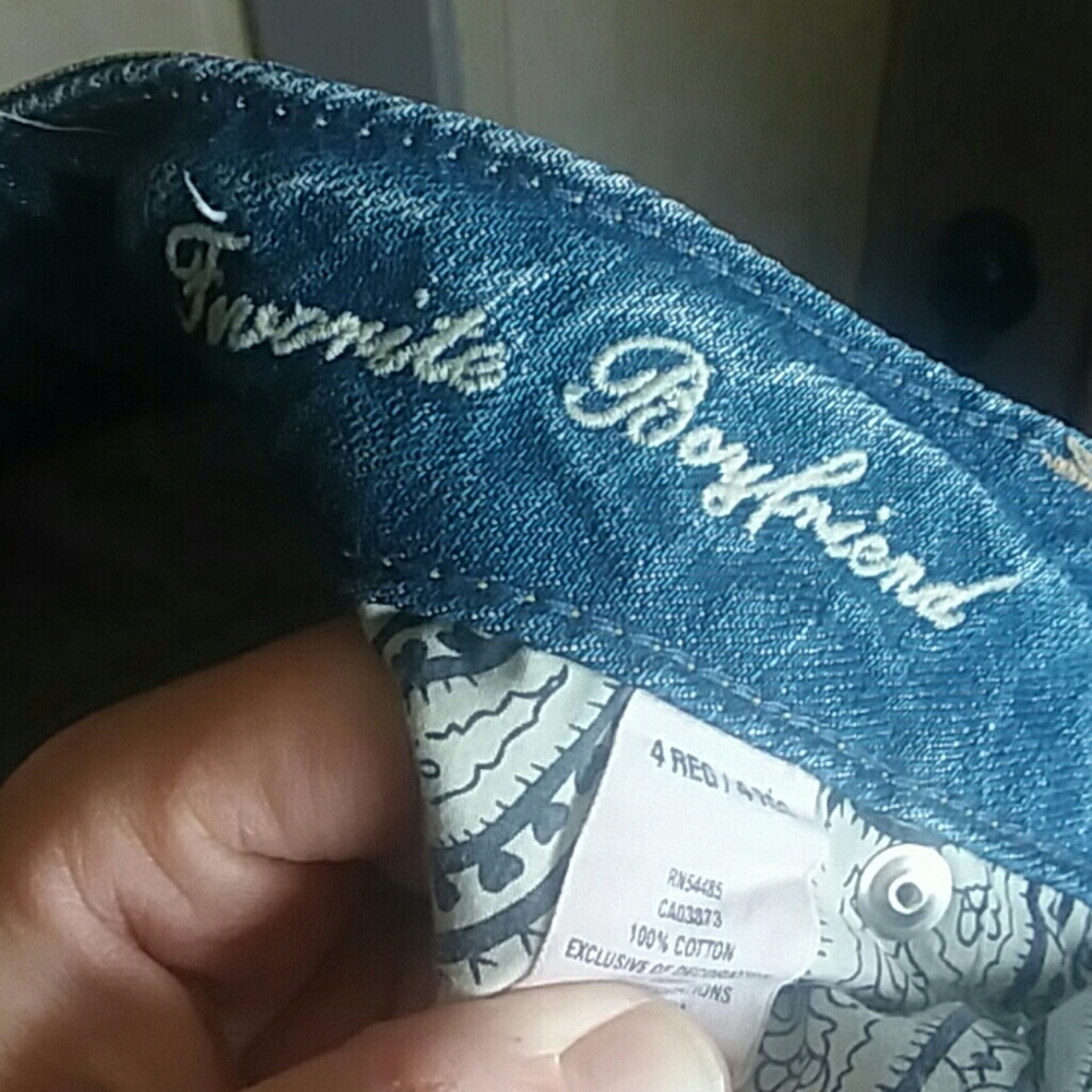 American Eagle Favorite Boyfriend Distressed Jeans - Picture 8 of 8